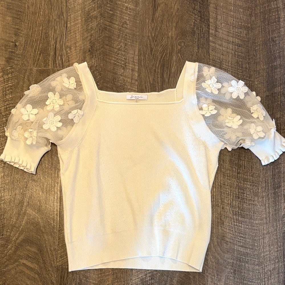 Sioni Cream Blouse with Floral Mesh Sleeves